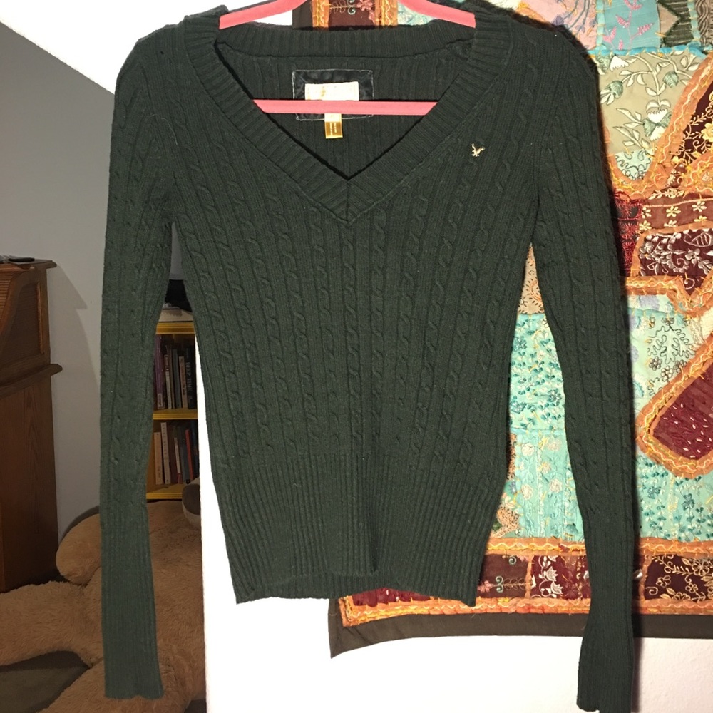 American Eagle V-Neck Sweater